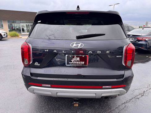 Used 2023 Hyundai Palisade Limited AWD/4WD image 4