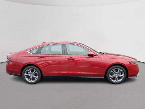 Used 2024 Honda Accord EX image 12
