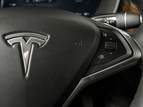 Used 2016 Tesla Model S AWD image 10