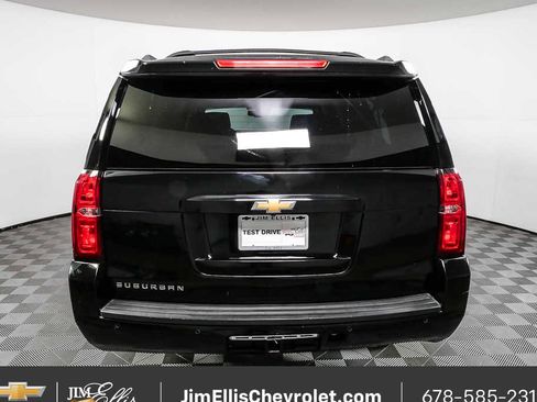 Used 2018 Chevrolet Suburban LT image 29