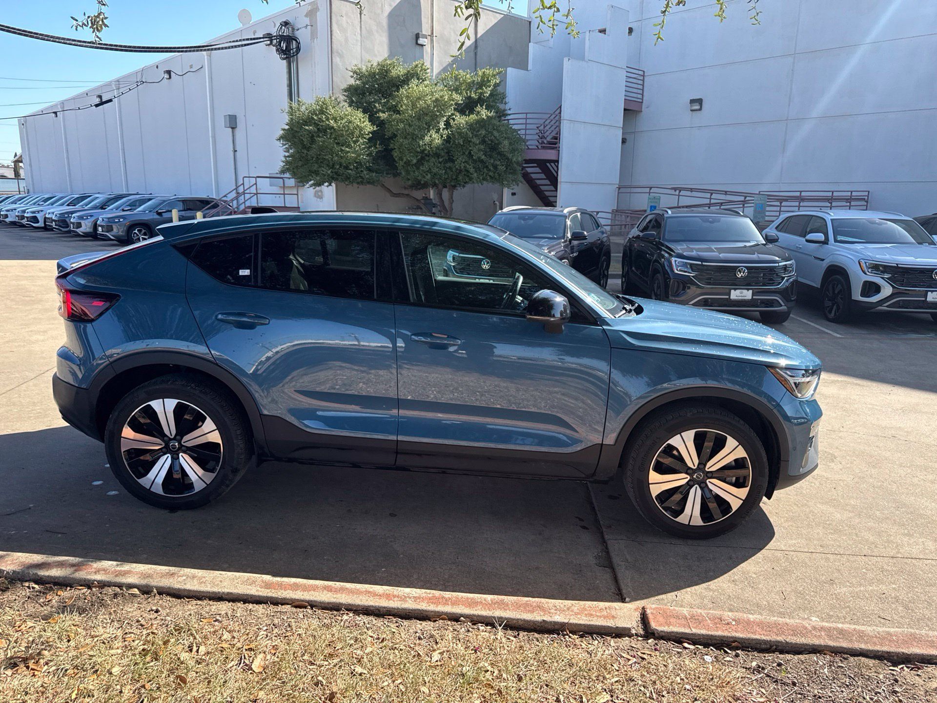 Certified 2023 Volvo C40 P8 Recharge Plus AWD/4WD image 5