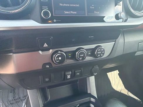 Used 2020 Toyota Tacoma SR5 RWD image 25
