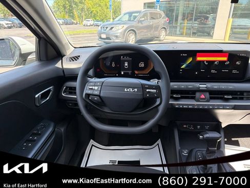 New 2026 Kia K4 FWD image 23