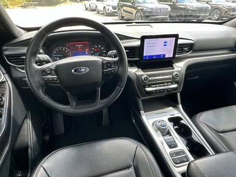 Used 2020 Ford Explorer XLT w/ Equipment Group 202A image 32