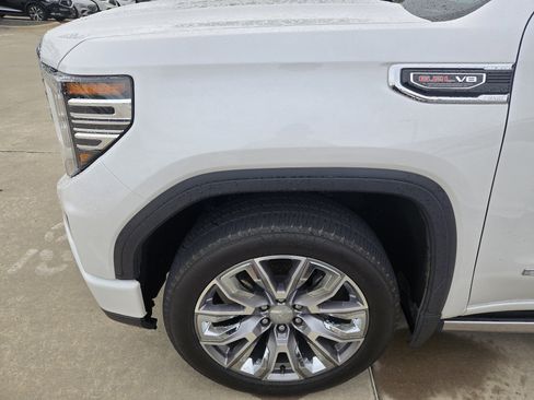 Used 2024 GMC Sierra 1500 Denali w/ Denali Reserve Package image 8