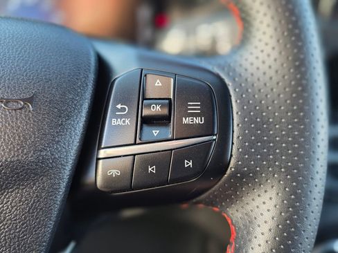 Used 2025 Ford Escape ST-Line image 23