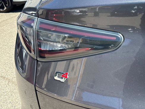 Used 2024 Alfa Romeo Stelvio Ti image 5