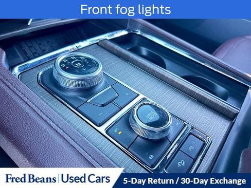 Used 2022 Ford Expedition Limited image 19