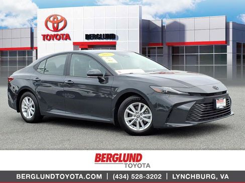 Certified 2025 Toyota Camry LE w/ Convenience Package FWD image 1