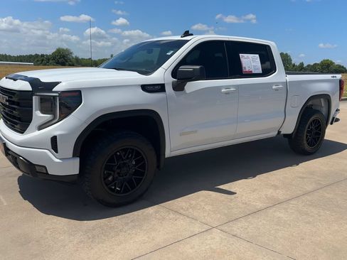 Used 2026 GMC Sierra 1500 Elevation AWD/4WD image 5