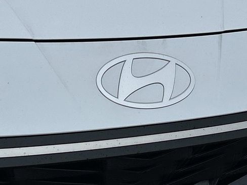 New 2026 Hyundai Elantra Limited image 11