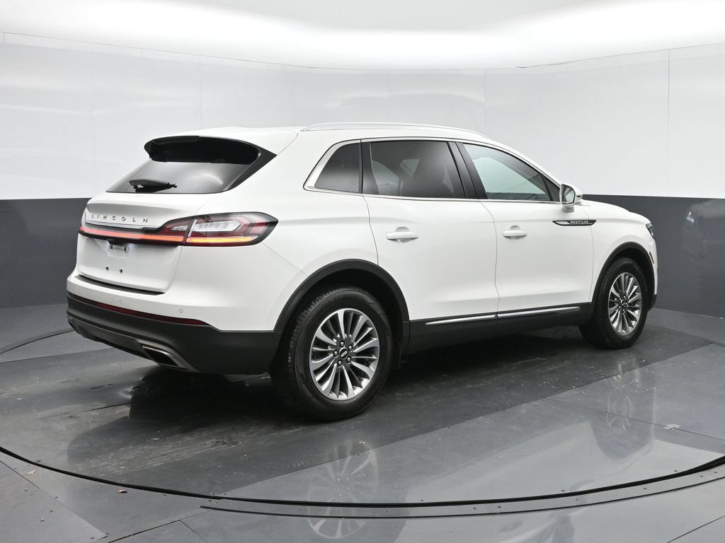 Used 2022 Lincoln Nautilus AWD w/ Premium Package image 7