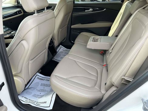 Certified 2023 Lincoln Nautilus FWD w/ Premium Package image 17