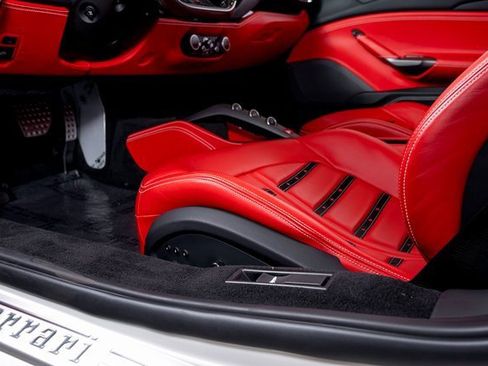 Used 2019 Ferrari 488 Spider image 22