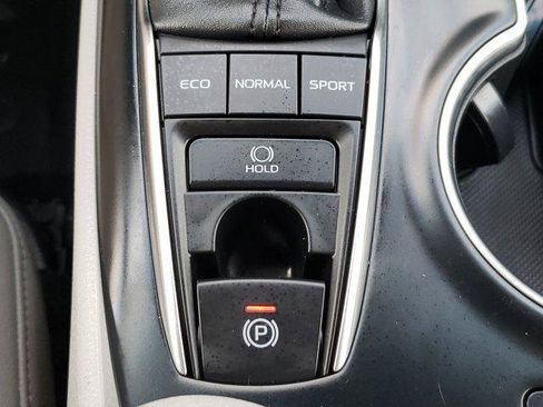 Certified 2018 Toyota Camry XSE FWD image 26