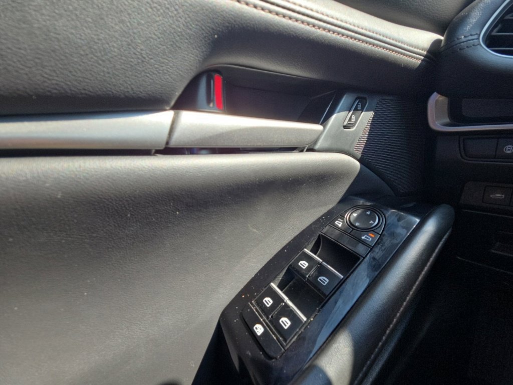 Used 2024 MAZDA MAZDA3 s FWD image 24