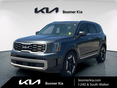 Used 2024 Kia Telluride S w/ S Sunroof Package