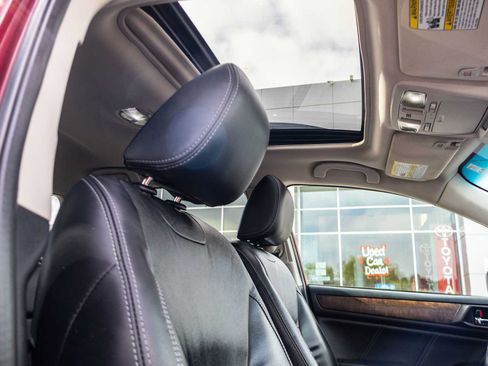Used 2018 Subaru Outback 2.5i Limited AWD/4WD image 23