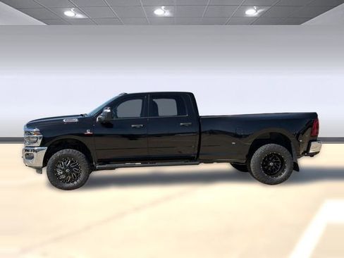 New 2025 RAM 3500 Tradesman AWD/4WD image 2