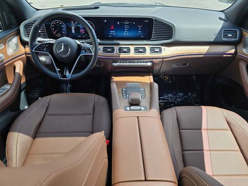 Used 2026 Mercedes-Benz GLS 450 4MATIC image 23
