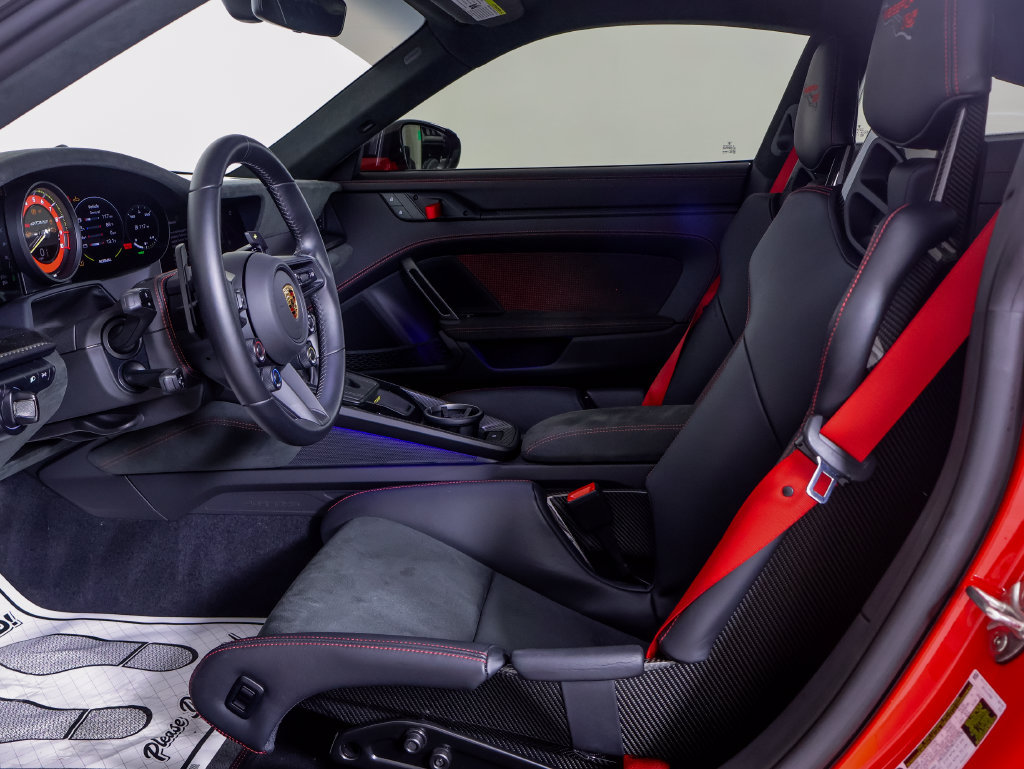 Certified 2025 Porsche 911 GT3 RS RWD image 5