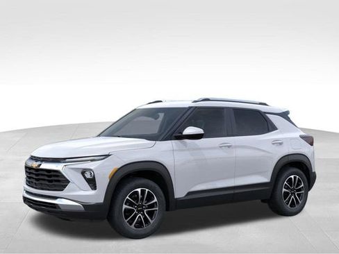 New 2026 Chevrolet TrailBlazer LT image 2