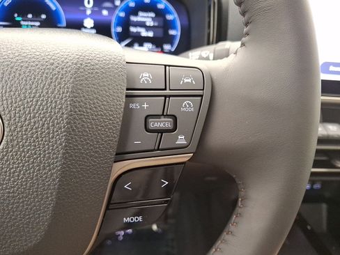 Certified 2025 Toyota Camry XLE AWD/4WD image 22