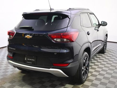 Used 2021 Chevrolet TrailBlazer LT w/ Convenience Package FWD image 6