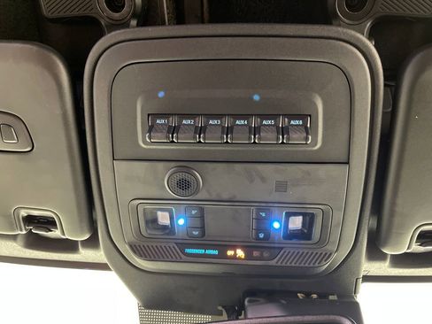 Used 2022 Ford Bronco Wildtrak AWD/4WD image 29