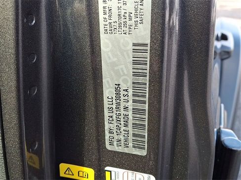 Certified 2024 Jeep Wrangler Unlimited Rubicon image 29