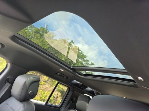 New 2026 Land Rover Defender 110 S image 13