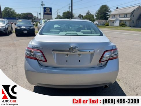 Used 2011 Toyota Camry Hybrid w/ Leather Pkg FWD image 6