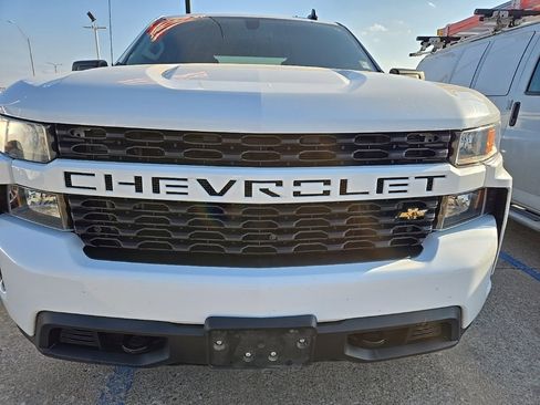 Used 2019 Chevrolet Silverado 1500 Custom w/ Custom Value Package image 36