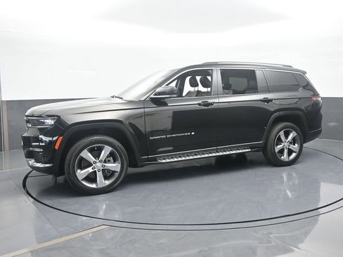 Used 2021 Jeep Grand Cherokee L Limited image 2
