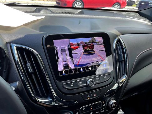 Used 2024 Chevrolet Equinox RS image 21