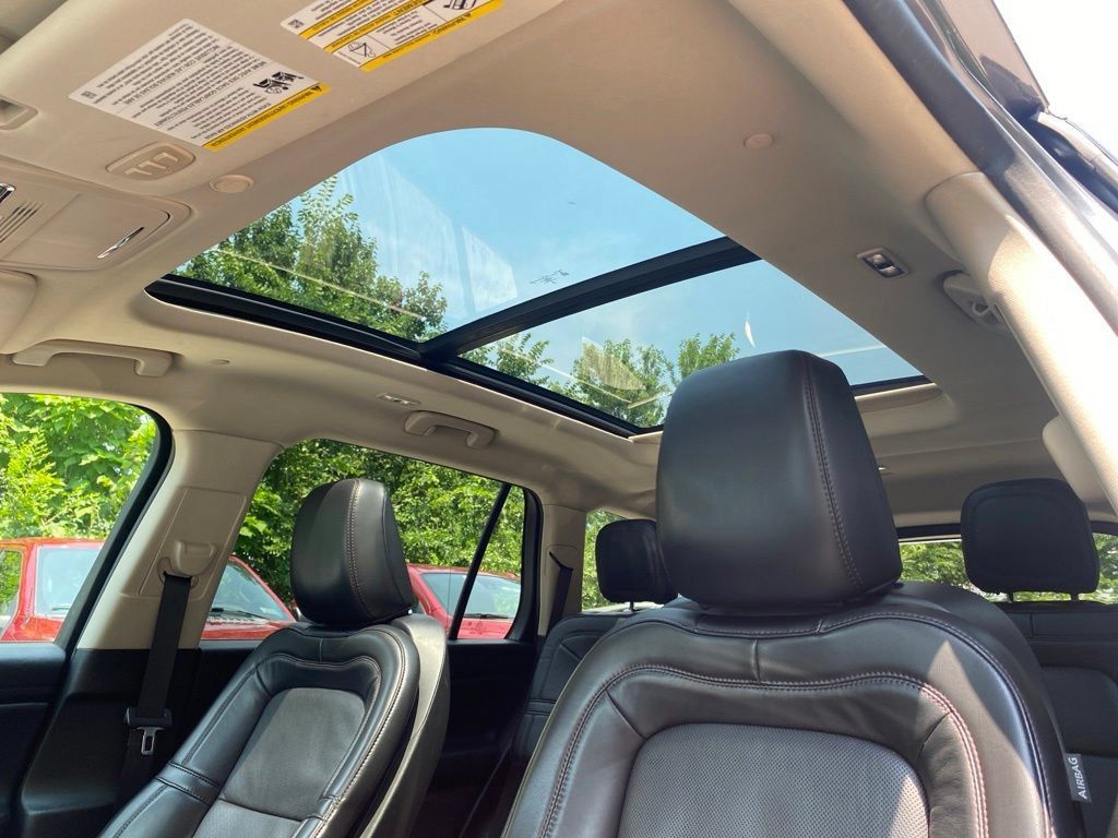 Used 2021 Lincoln Aviator Reserve w/ Equipment Group 201A AWD/4WD image 20