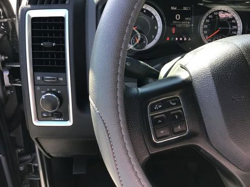 Used 2020 RAM 1500 Classic SLT RWD image 29