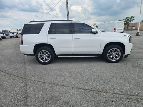 Used 2018 GMC Yukon SLT w/ Open Road Package AWD/4WD image 2
