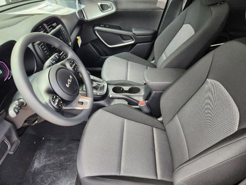 New 2025 Kia Soul LX w/ LX Technology Package image 11