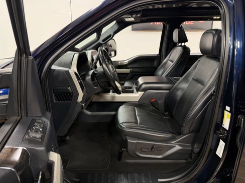 Used 2022 Ford F350 Lariat w/ Black Appearance Package AWD/4WD image 13