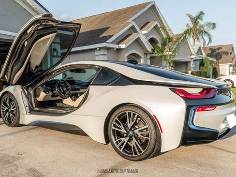Used 2016 BMW i8 image 44
