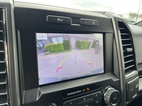 Used 2019 Ford F150 XLT w/ Equipment Group 302A Luxury AWD/4WD image 18