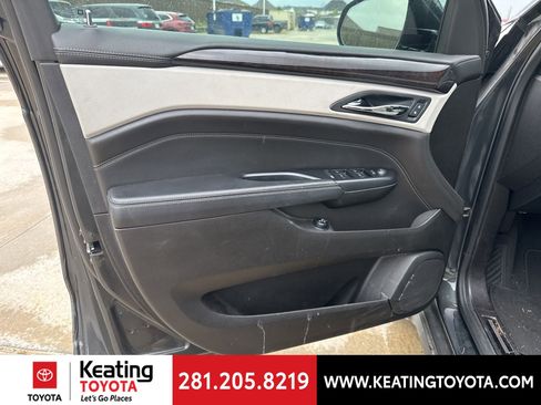 Used 2014 Cadillac SRX Luxury w/ Driver Awareness Package image 10