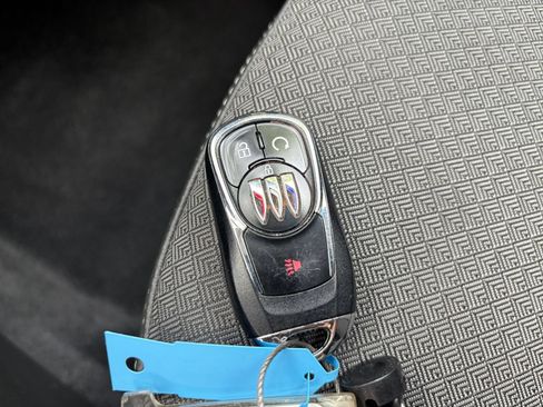 Used 2025 Buick Encore GX Preferred FWD image 21
