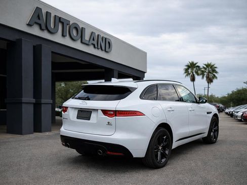 Used 2019 Jaguar F-PACE S image 2