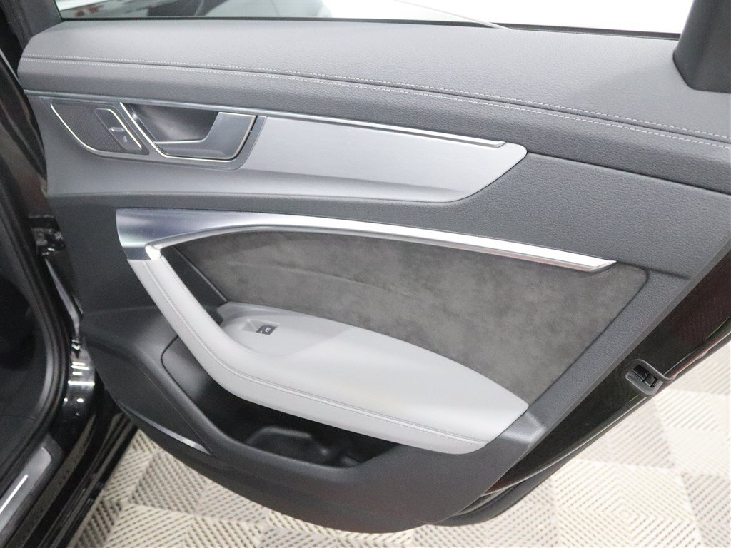 Used 2020 Audi S6 Premium Plus AWD/4WD image 20