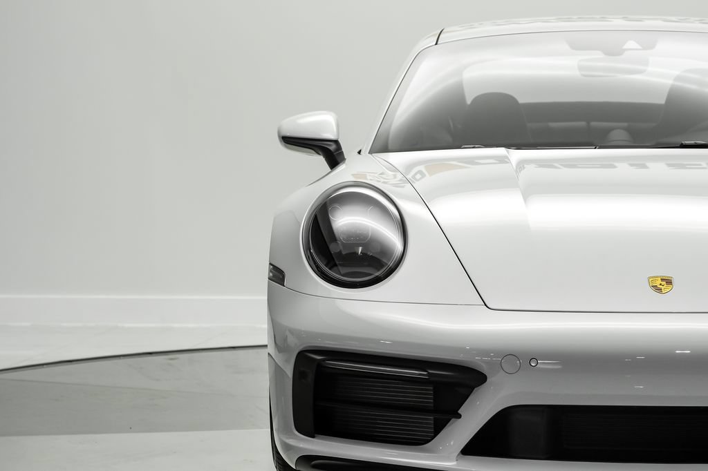 Used 2024 Porsche 911 Carrera GTS RWD image 38