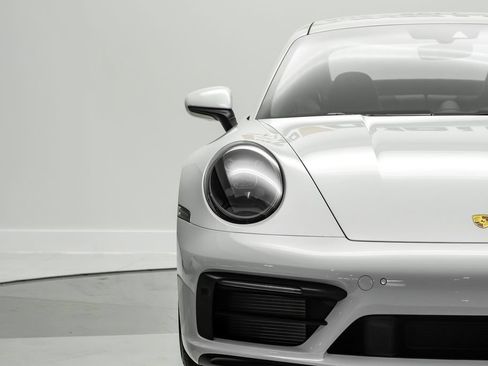 Used 2024 Porsche 911 Carrera GTS RWD image 38