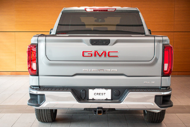 Used 2026 GMC Sierra 1500 SLT AWD/4WD image 7