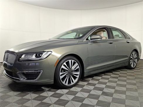 Used 2017 Lincoln MKZ Reserve w/ Climate Package image 6